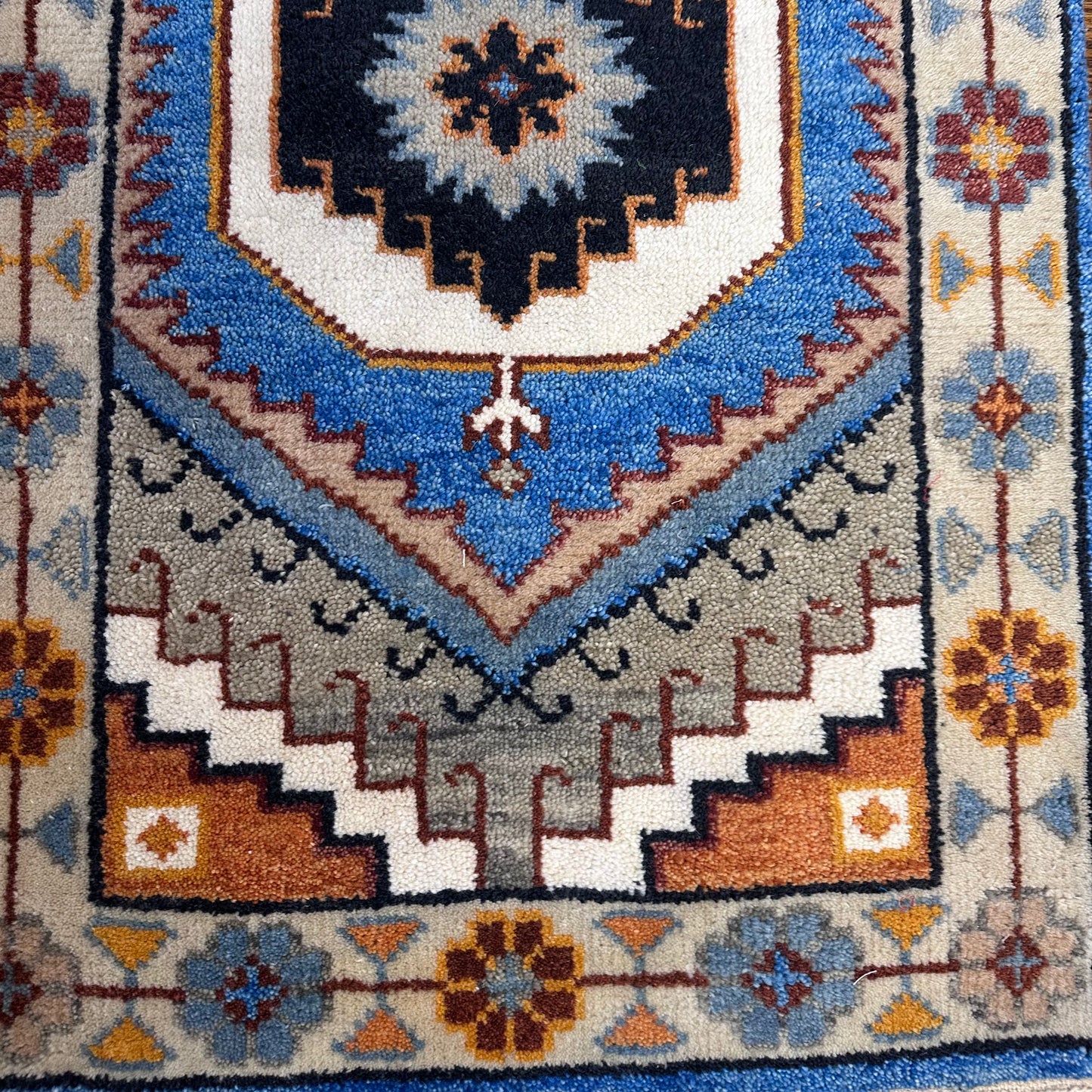 Turkish Wool Rug - 2.6FT x 8FT