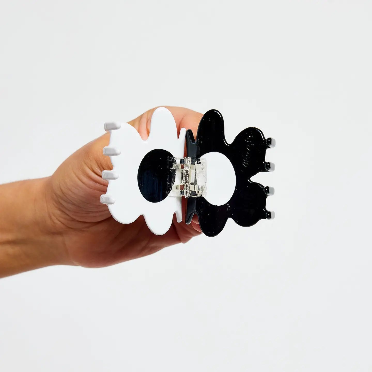 Black + White Flower Claw Clip