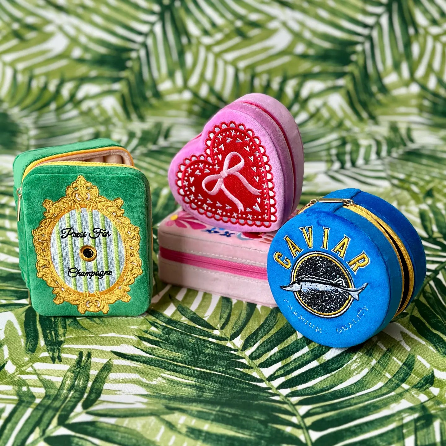 Velvet Jewelry Travel Case - Valentines Heart