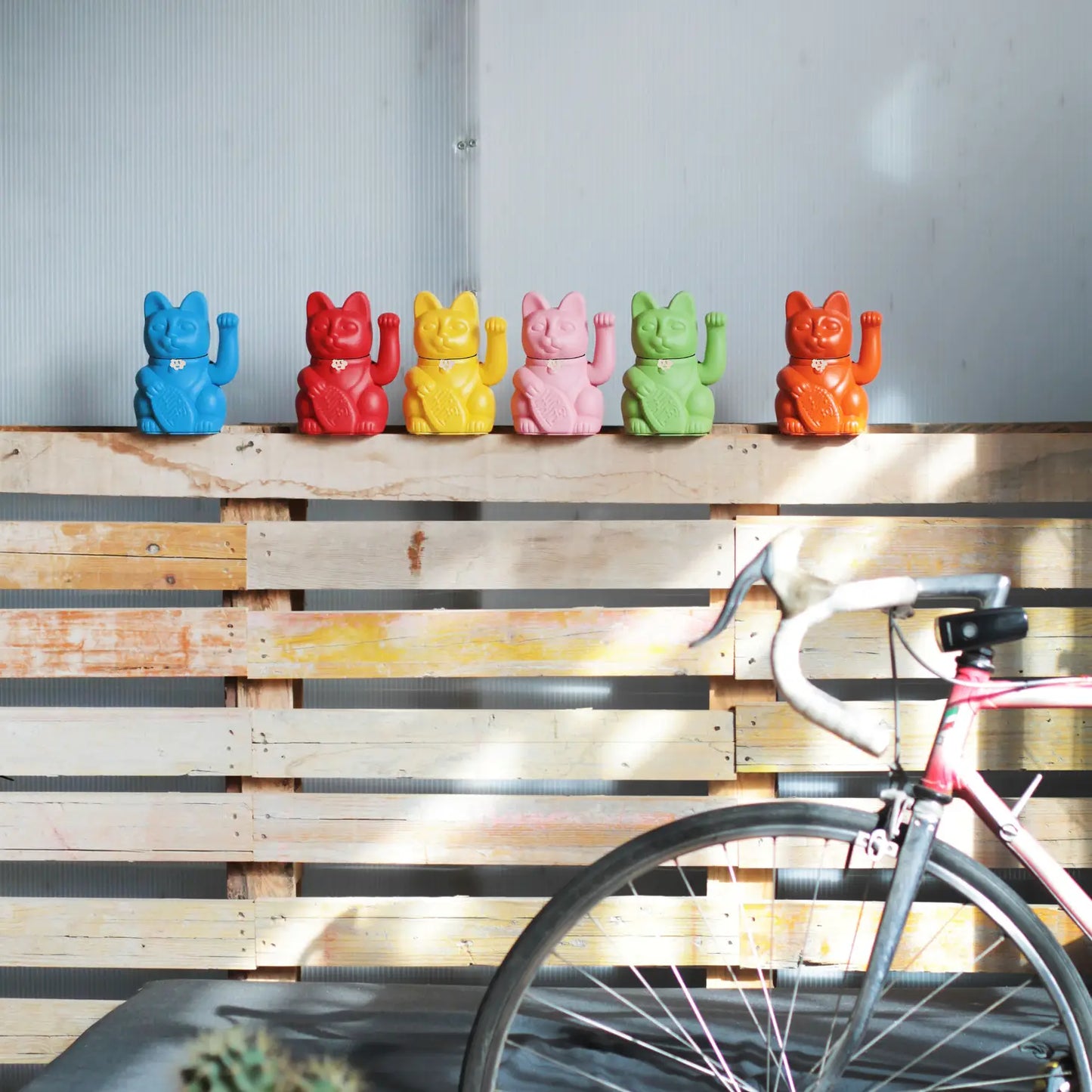 Waving Lucky Cat - Bubblegum Pink - True Love