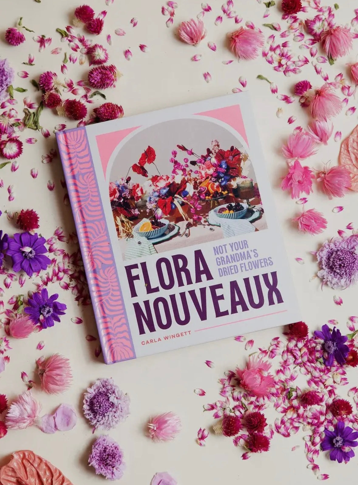 Flora Nouveaux Book