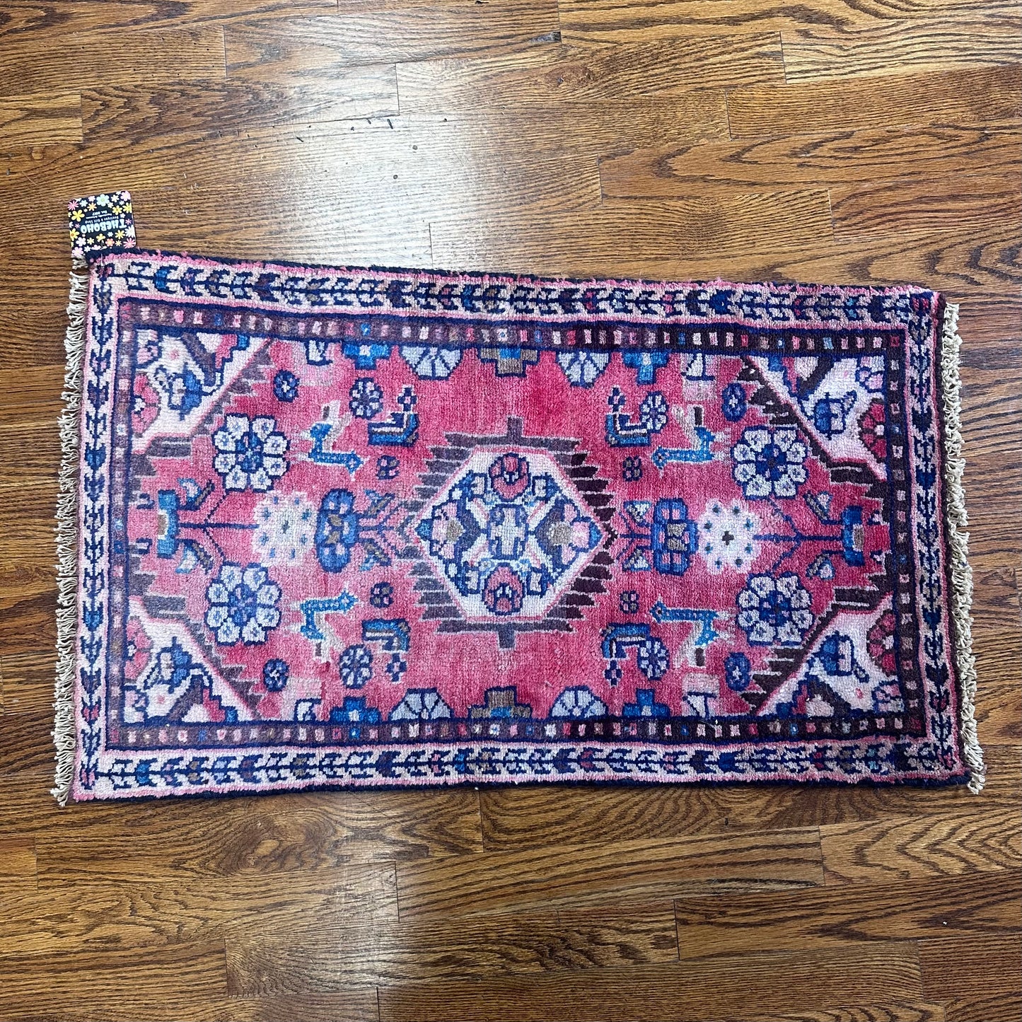 Vintage Wool Rug • 1.9ft x 2.10ft