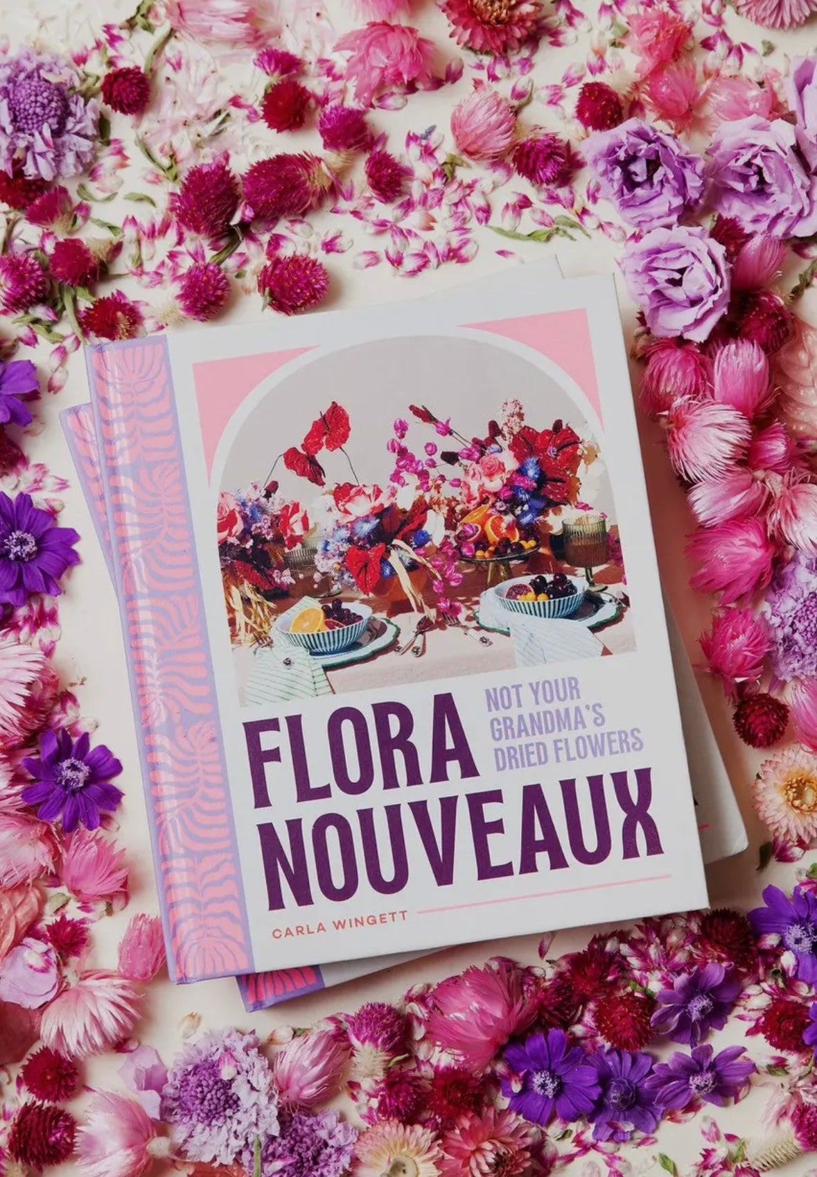 Flora Nouveaux Book