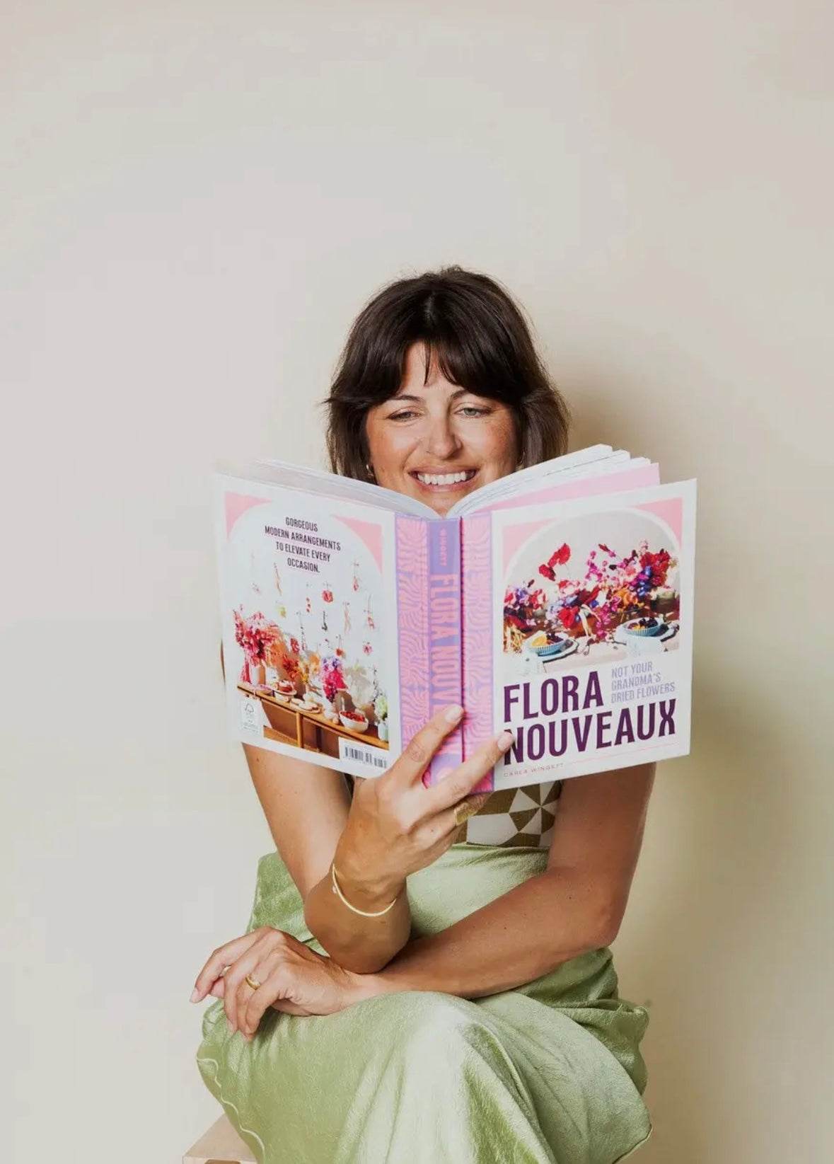 Flora Nouveaux Book