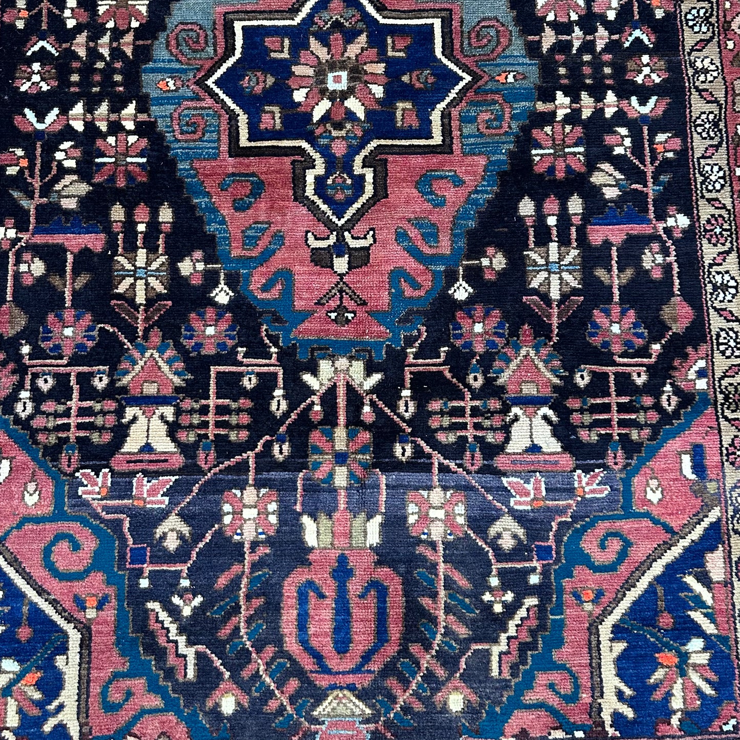 Turkish Wool Rug - 3.9FT x 5.4FT