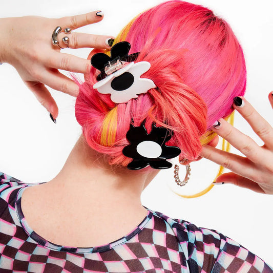 Black + White Flower Claw Clip