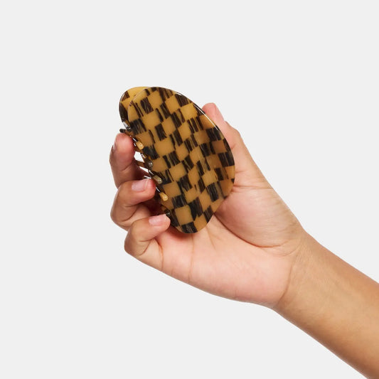 Checker Claw In Mocha