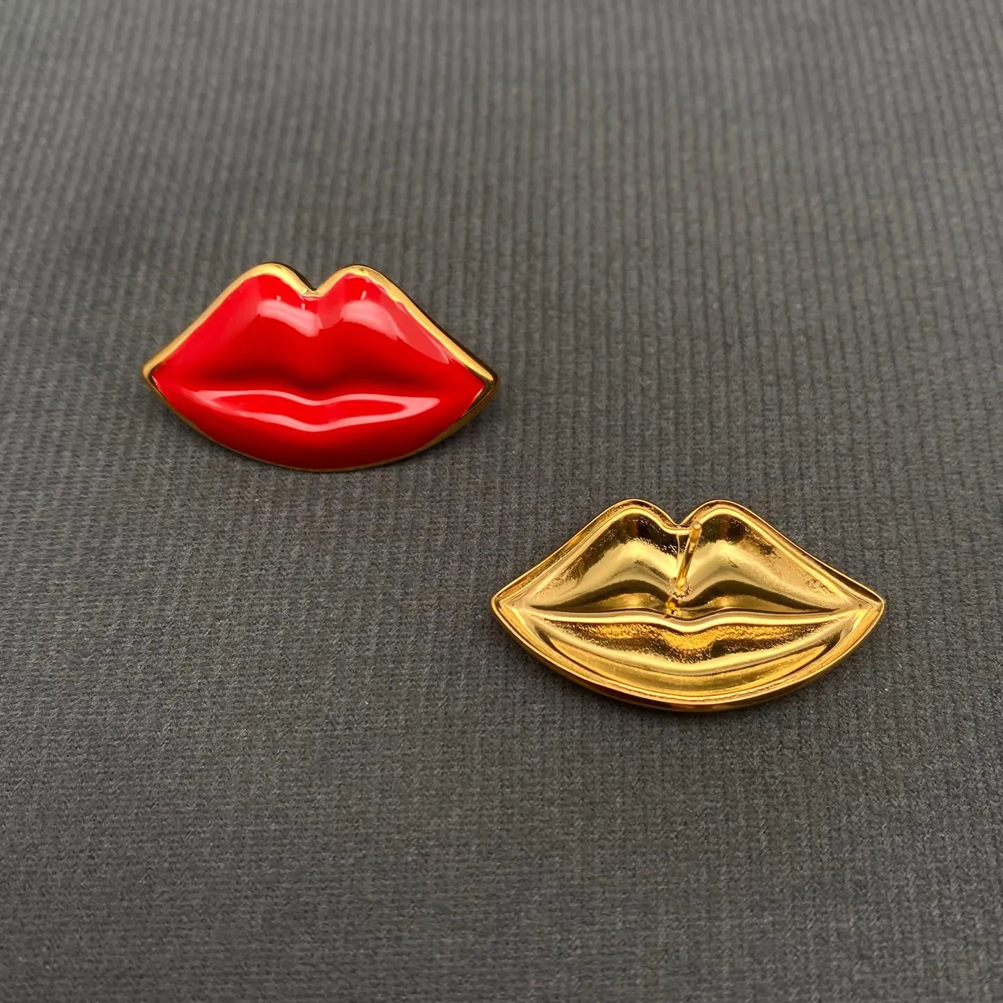 Red Lip Studs