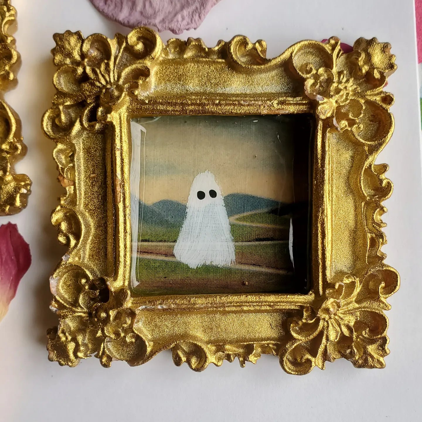 Ghost On Holiday Frame Magnet