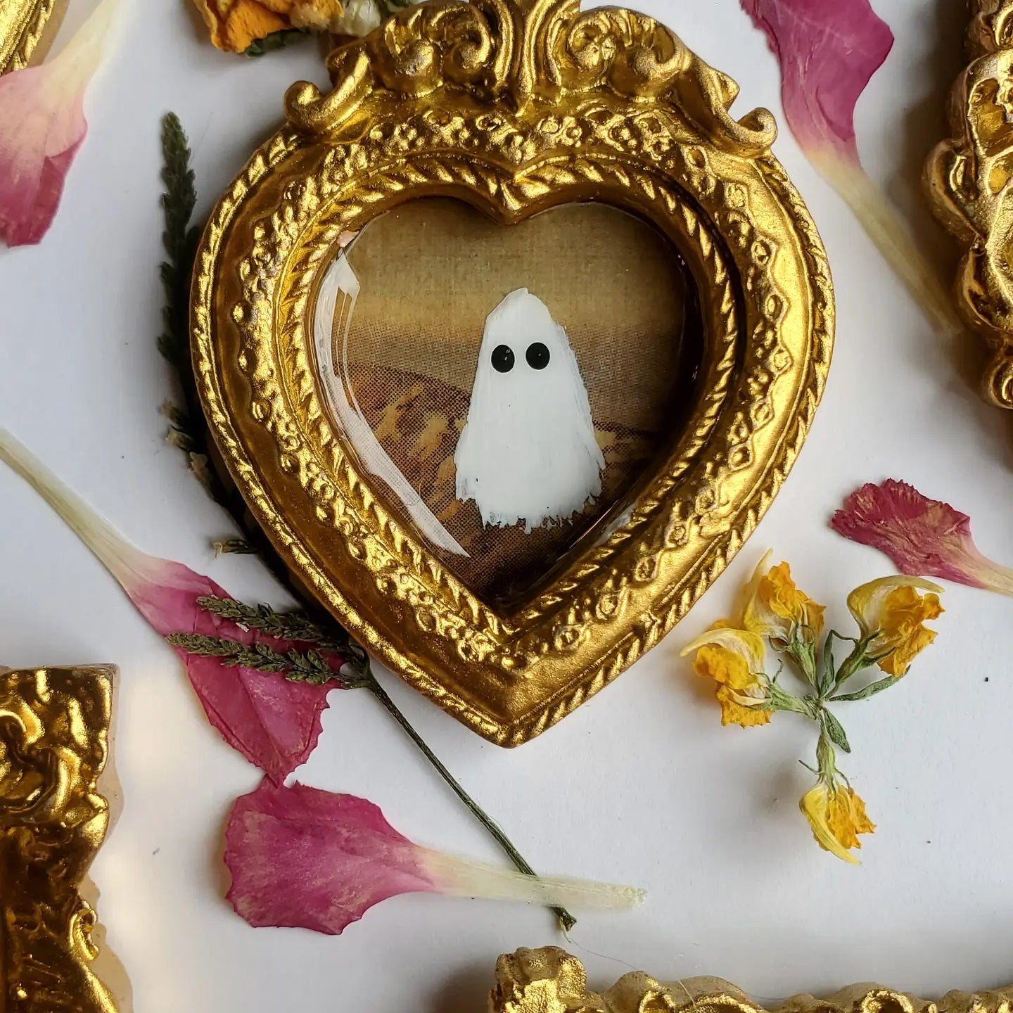 Ghost On Holiday Frame Magnet