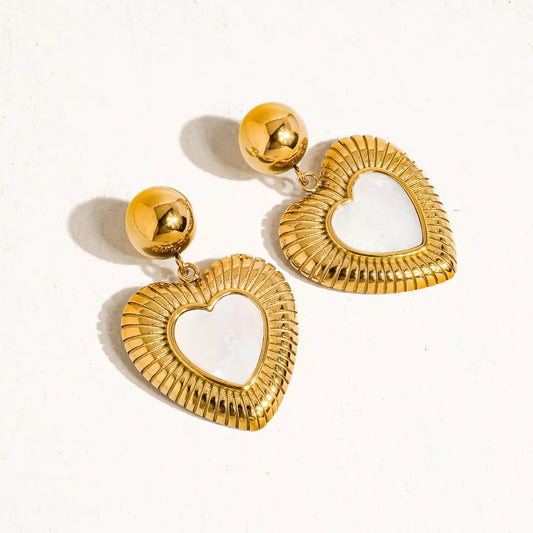 Annie 18K Gold Non-Tarnish Shell Heart Earring