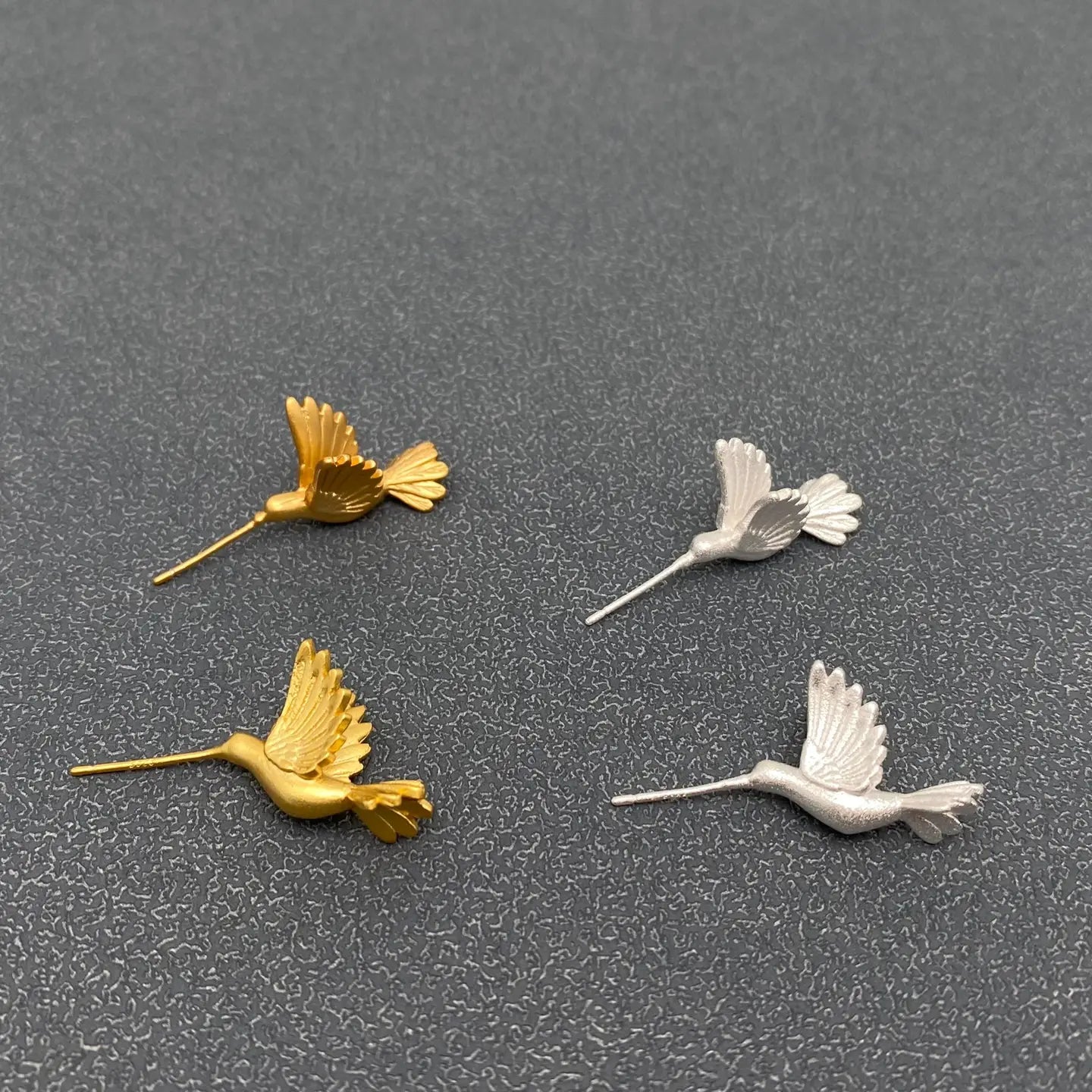 Hummingbird Ear Studs - Gold