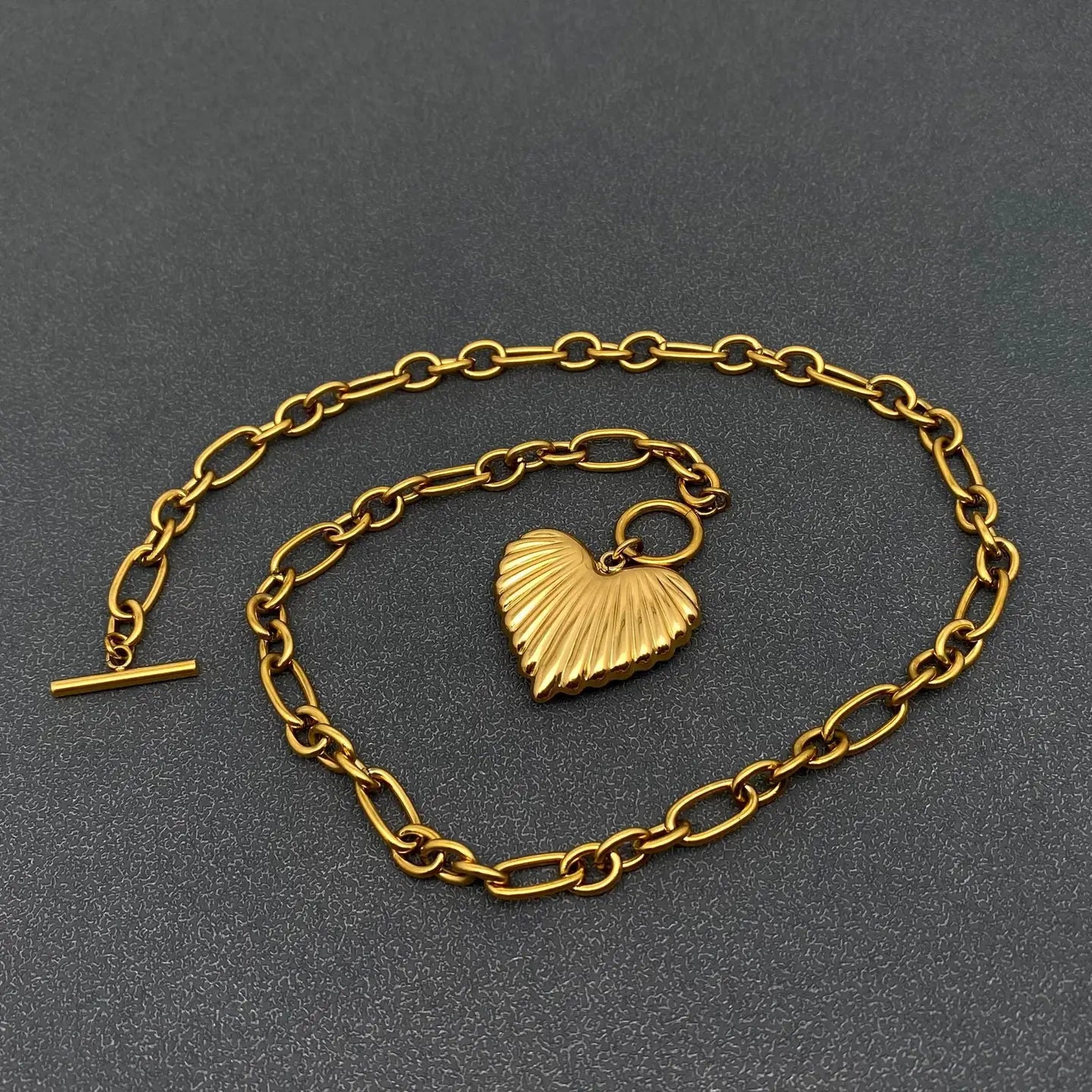 Heart Charm Open Toggle Buckle Chain Necklace