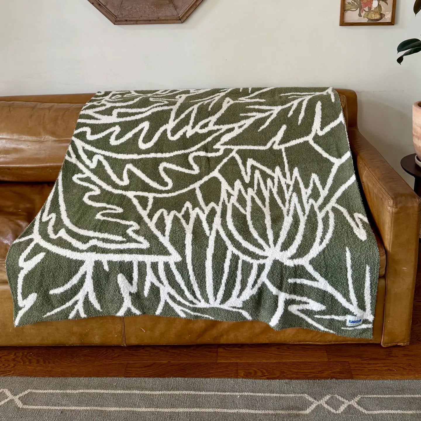 SunDream Plush Throw - Green Canopy