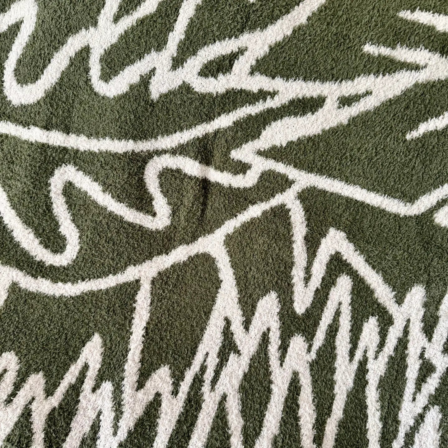 SunDream Plush Throw - Green Canopy