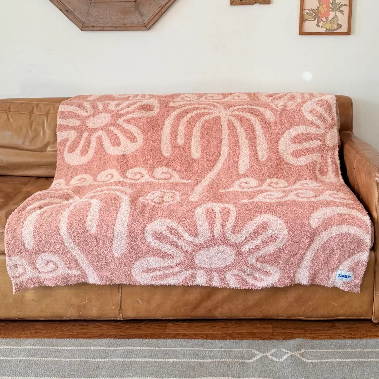 SunDream Plush Throw - Island Blush