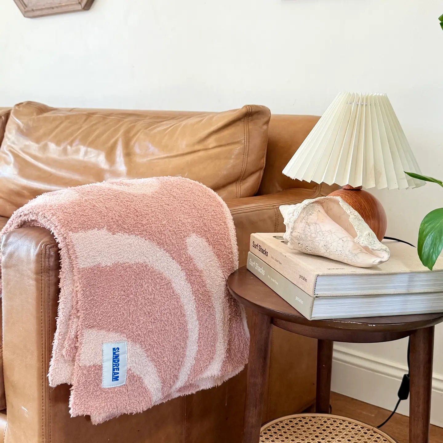 SunDream Plush Throw - Island Blush