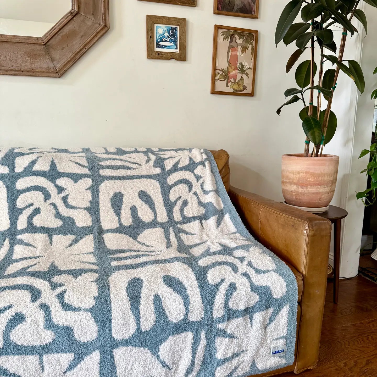 SunDream Plush Throw - Slate Blue