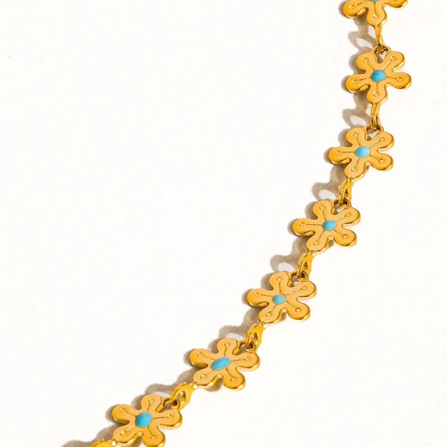 Cyprien 18K Gold Non-Tarnish Daisy Choker